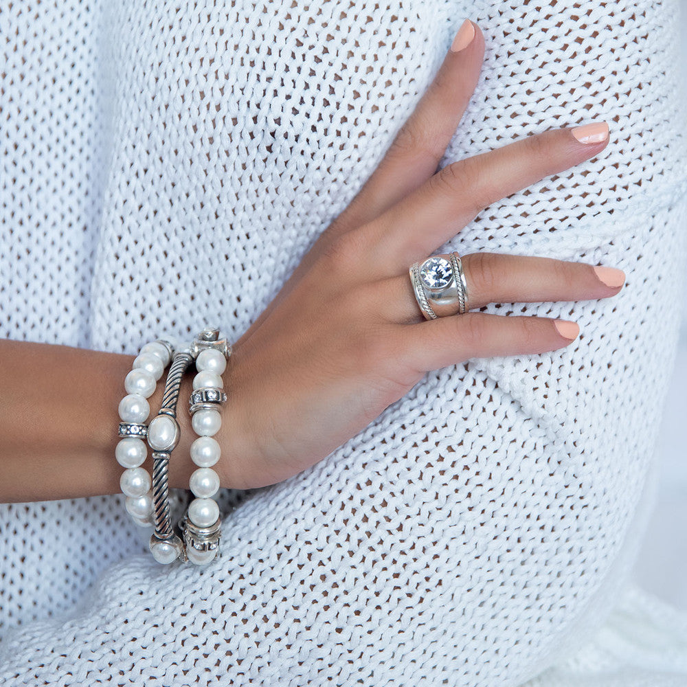 Luxe Twist Bracelet. (B1243)