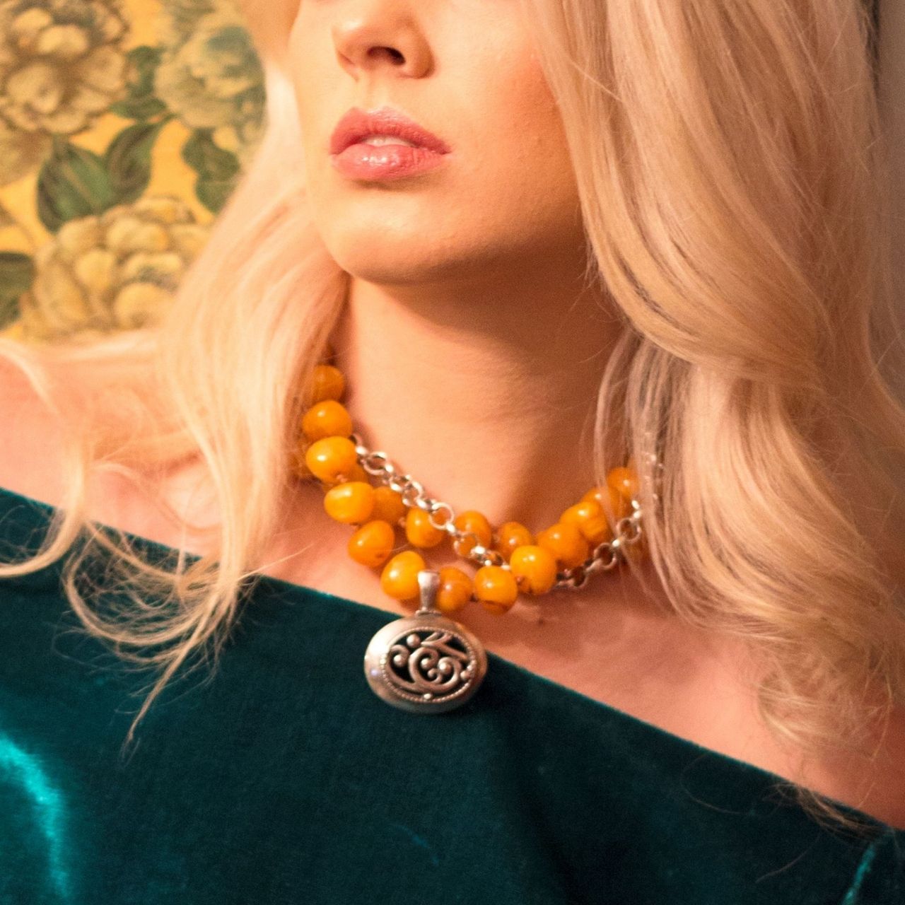 Paisley Pendant. EN881