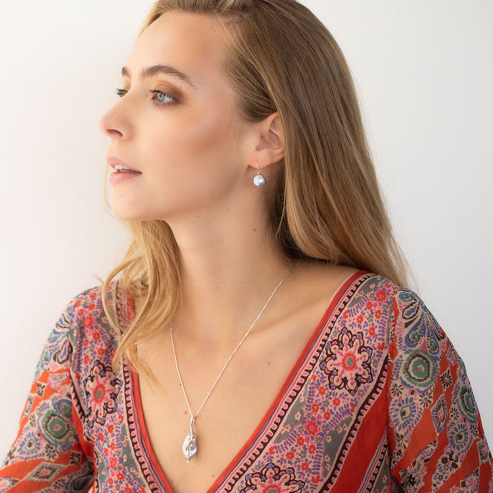 Bold Sterling Silver Grey Freshwater Pearl Pendant