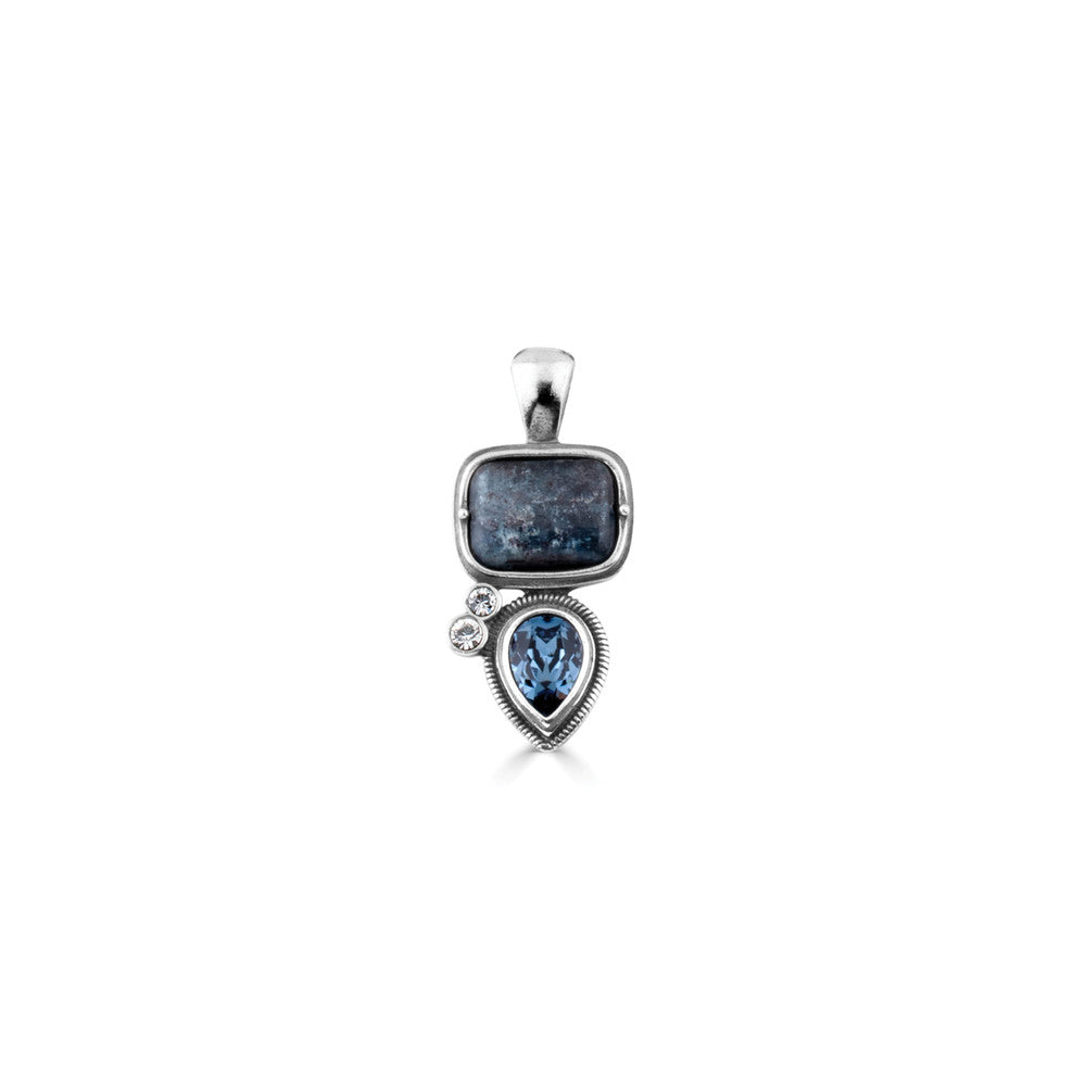 Paris Bound Pendant (EN872)