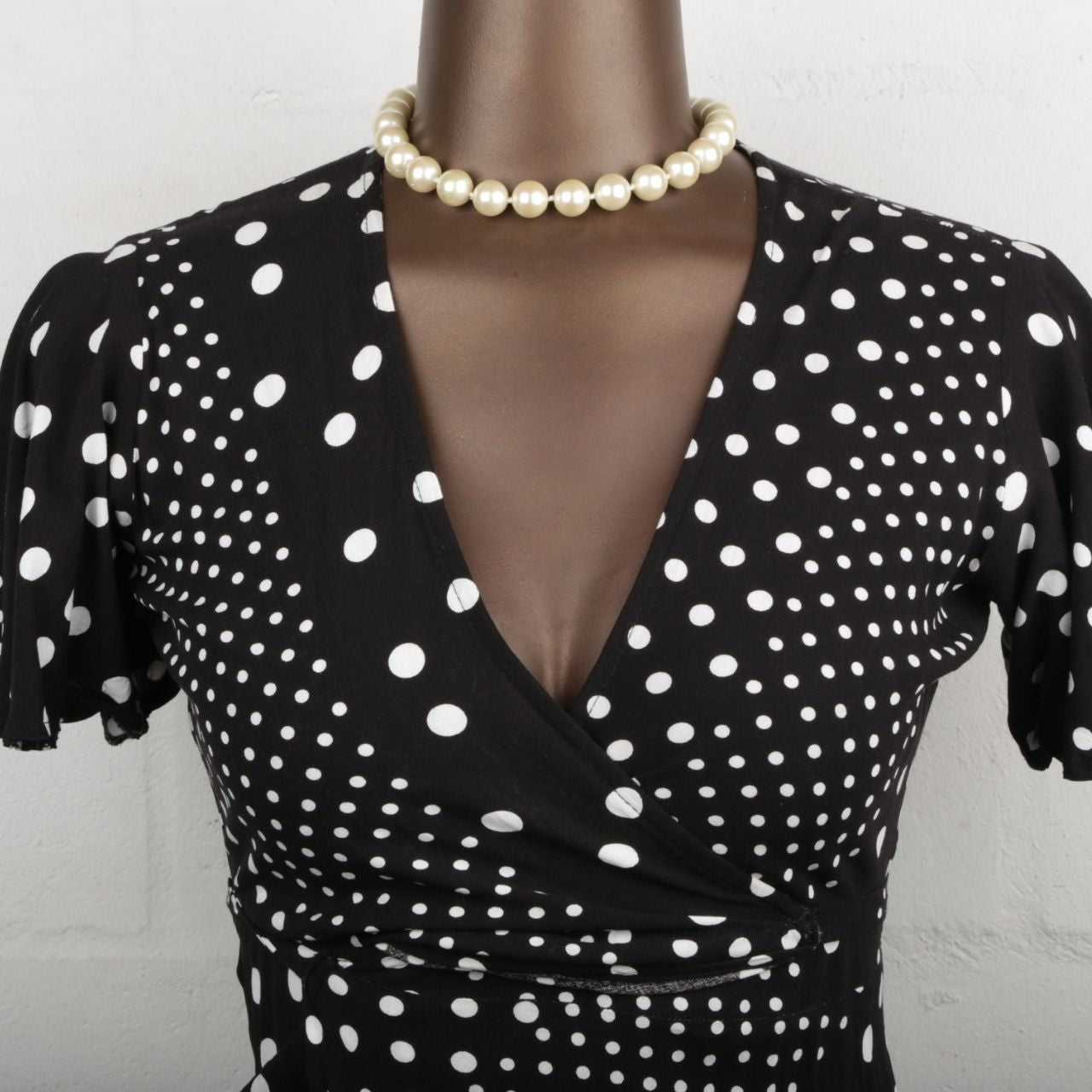 12mm Cream Pearl Necklace. N247