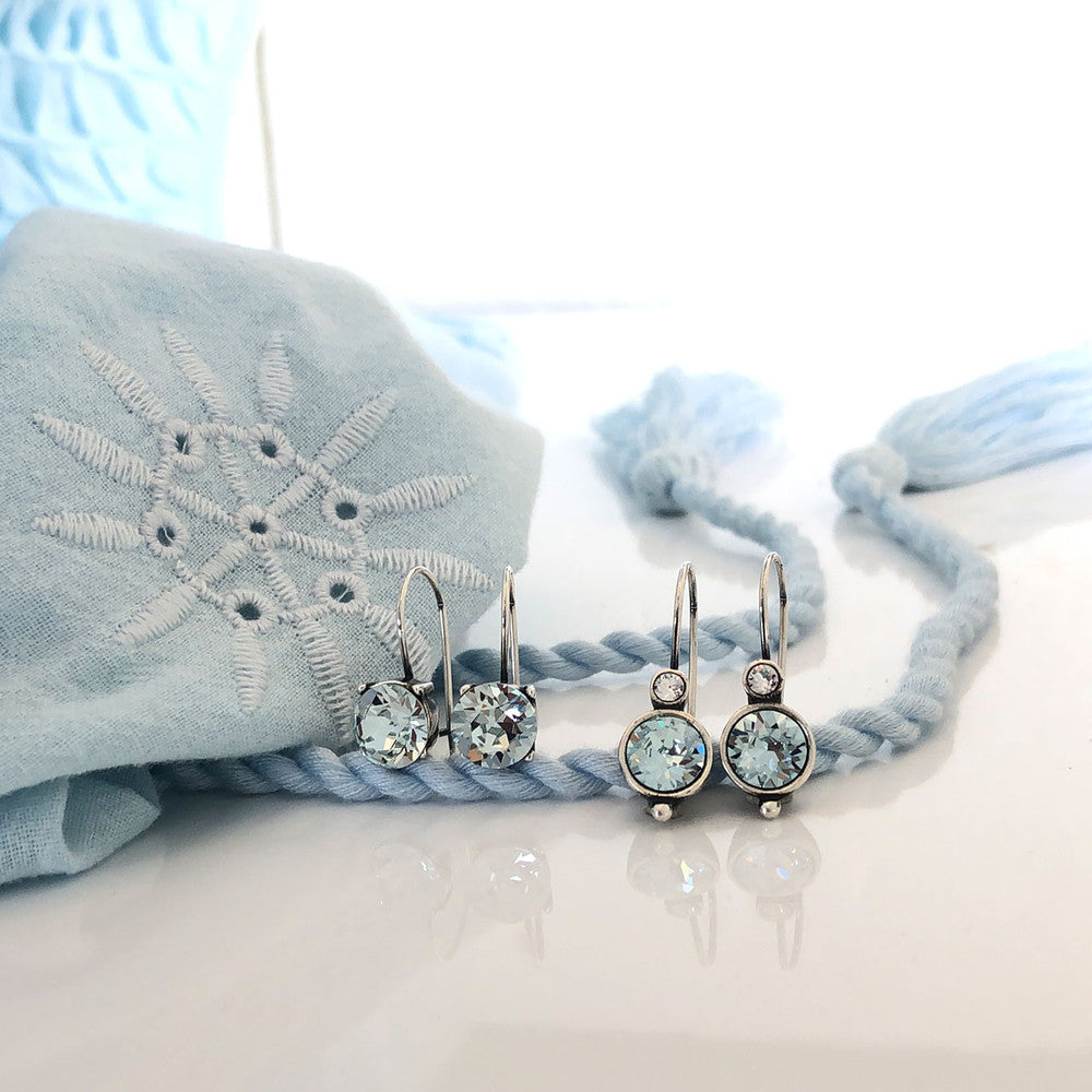 Divinely Cool Drop Earrings. E3334