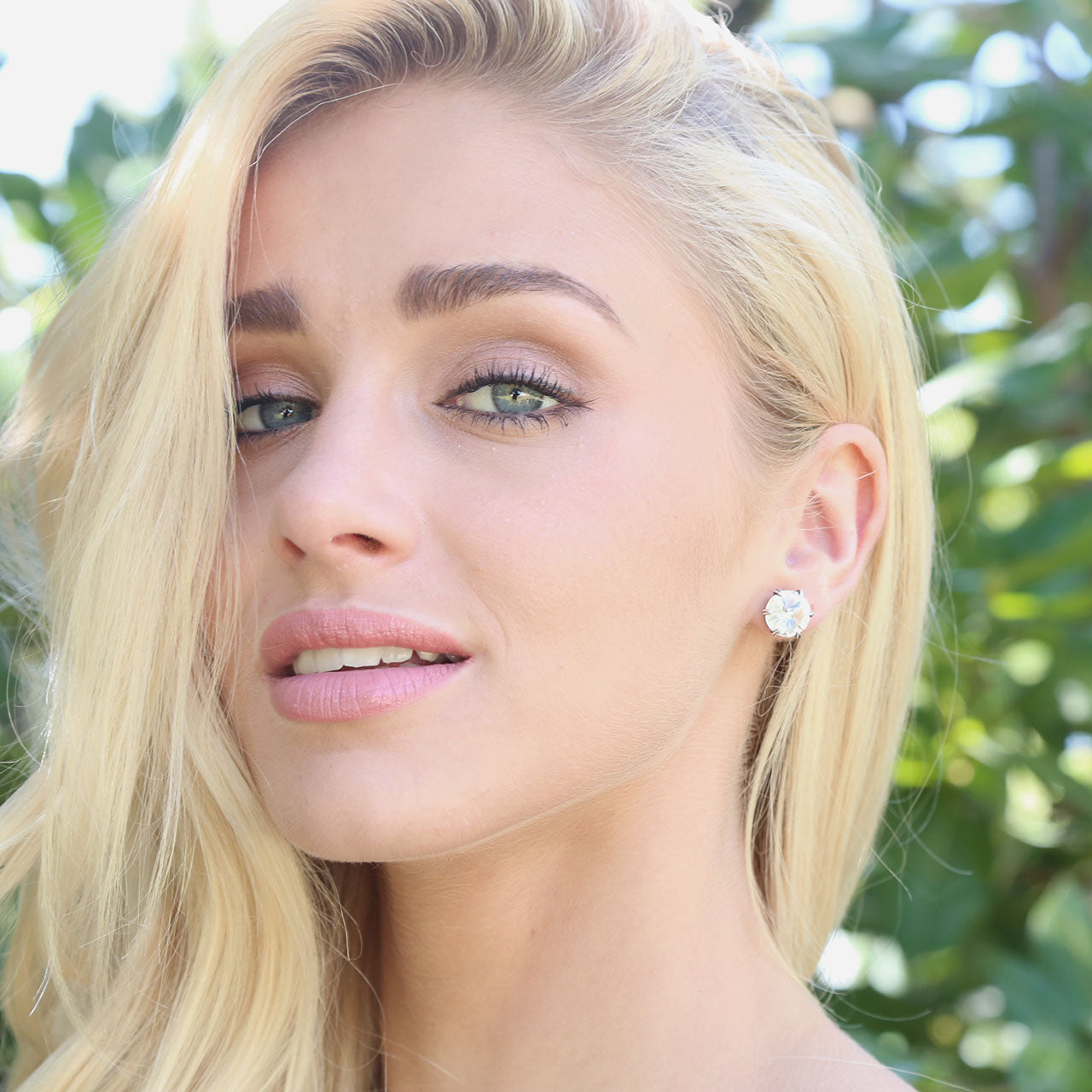 Pure Bliss Stud Earrings. E4267