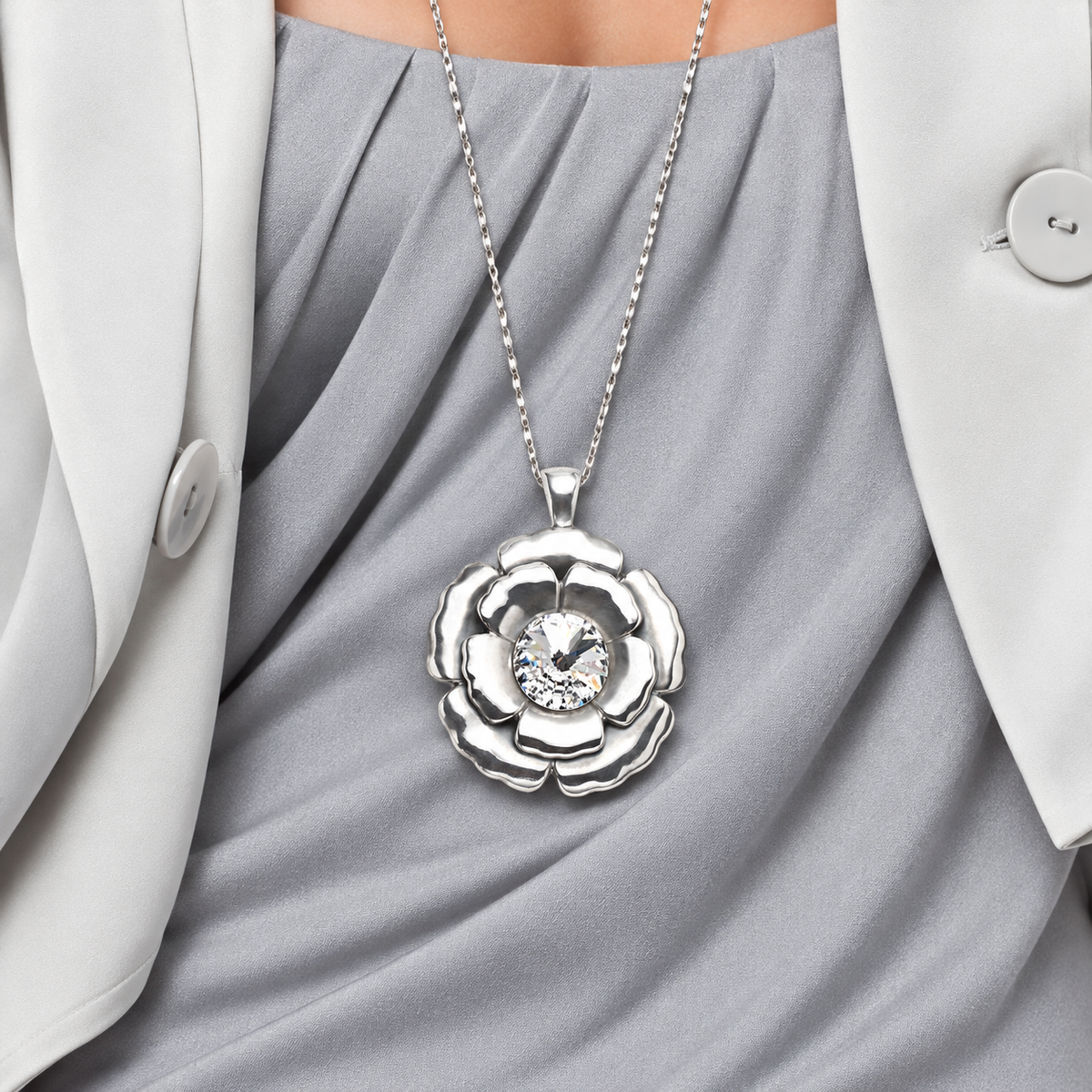 Crystal Bloom Pendant | EN676