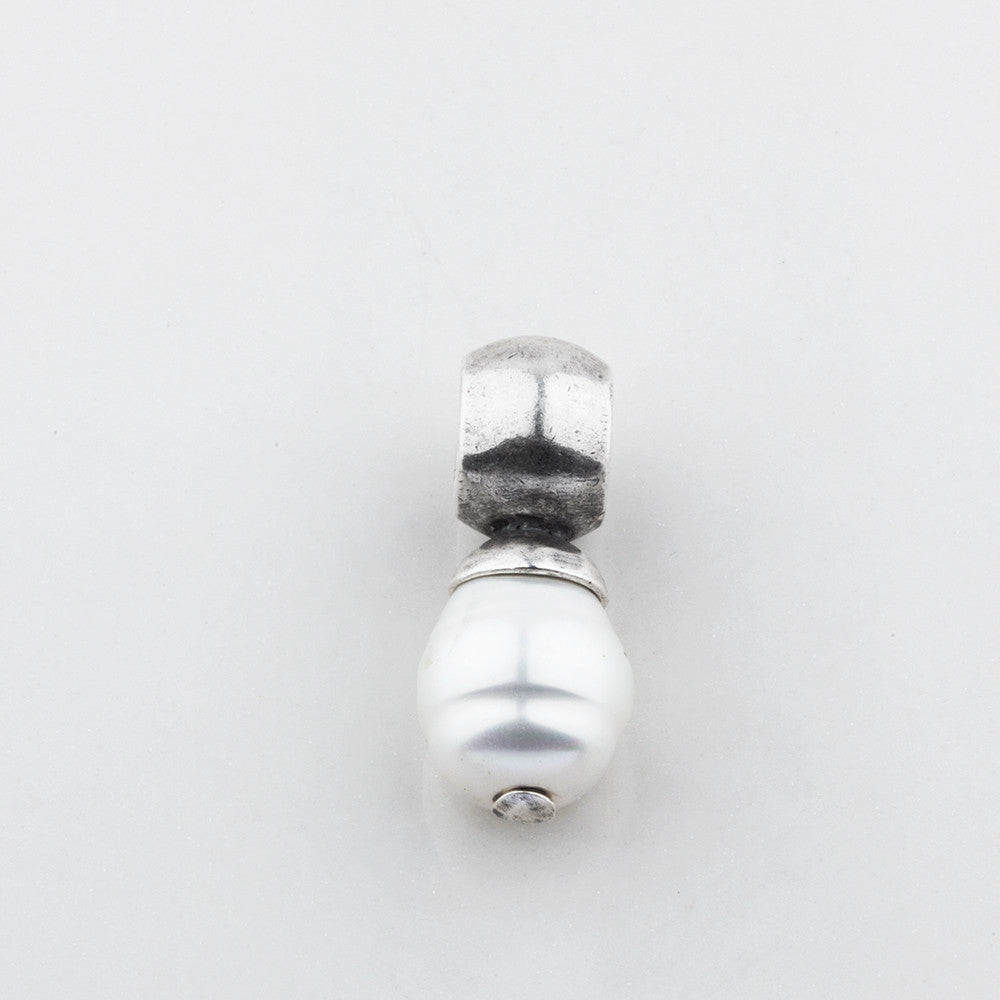 Lustrous White Shell Pearl Drop Slider