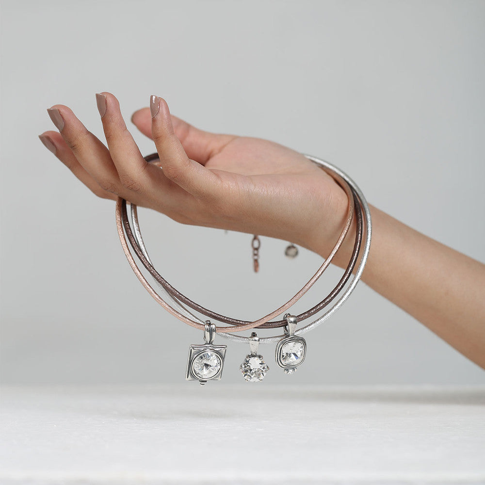 Summer Dreaming Leather Necklace. N1699