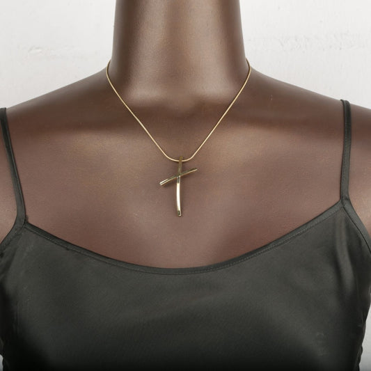 18ct Gold-plated Delicate Cross Necklace. N2089