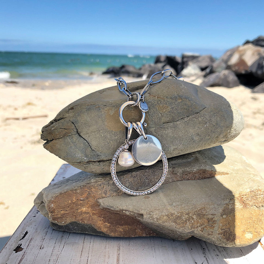 Silver Waves Necklace - N2103 45cm - R499
Sea Mist Pearl Drop Pendant - EN1888 - R999
Circle Wave Pendant - EN1867 - R699