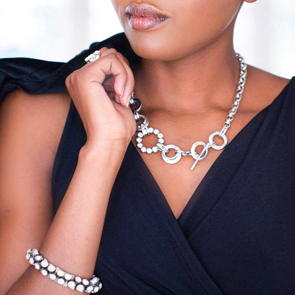 Bold Sophisticated Necklace. N1017