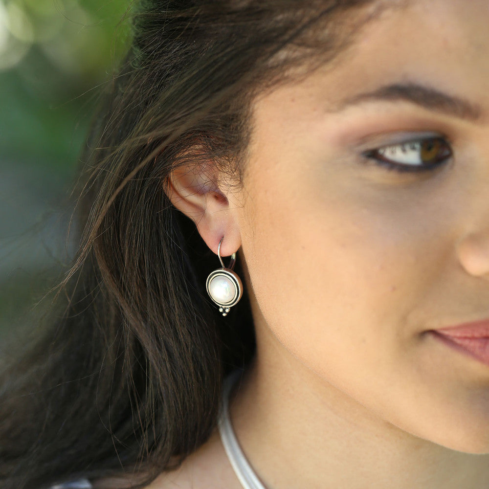 Reminisce Earrings. E2814