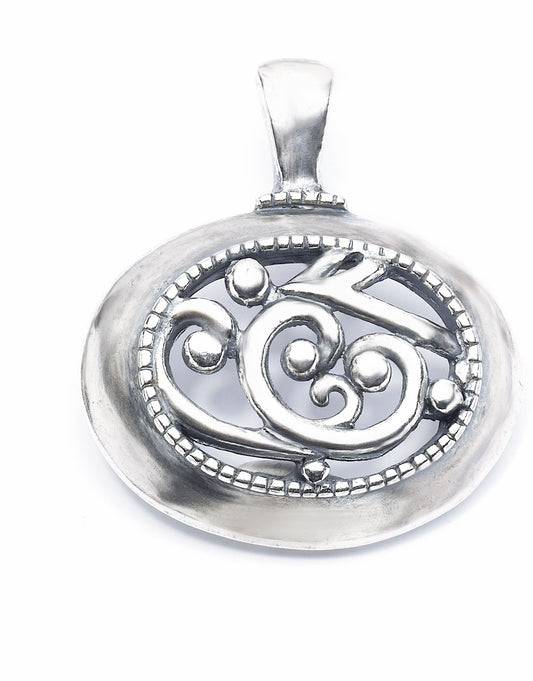 Paisley Pendant. EN881